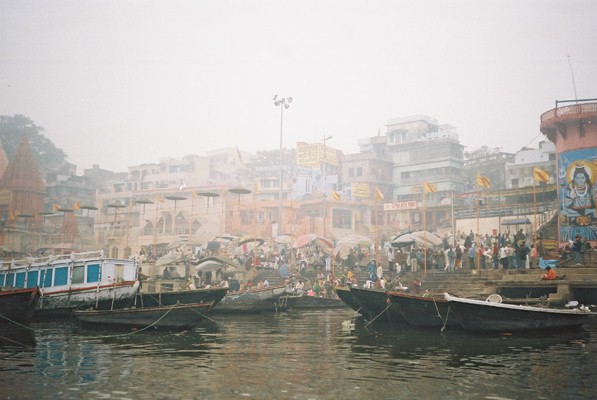 Boat ride on the Ganges on a foggy, atmospheric day