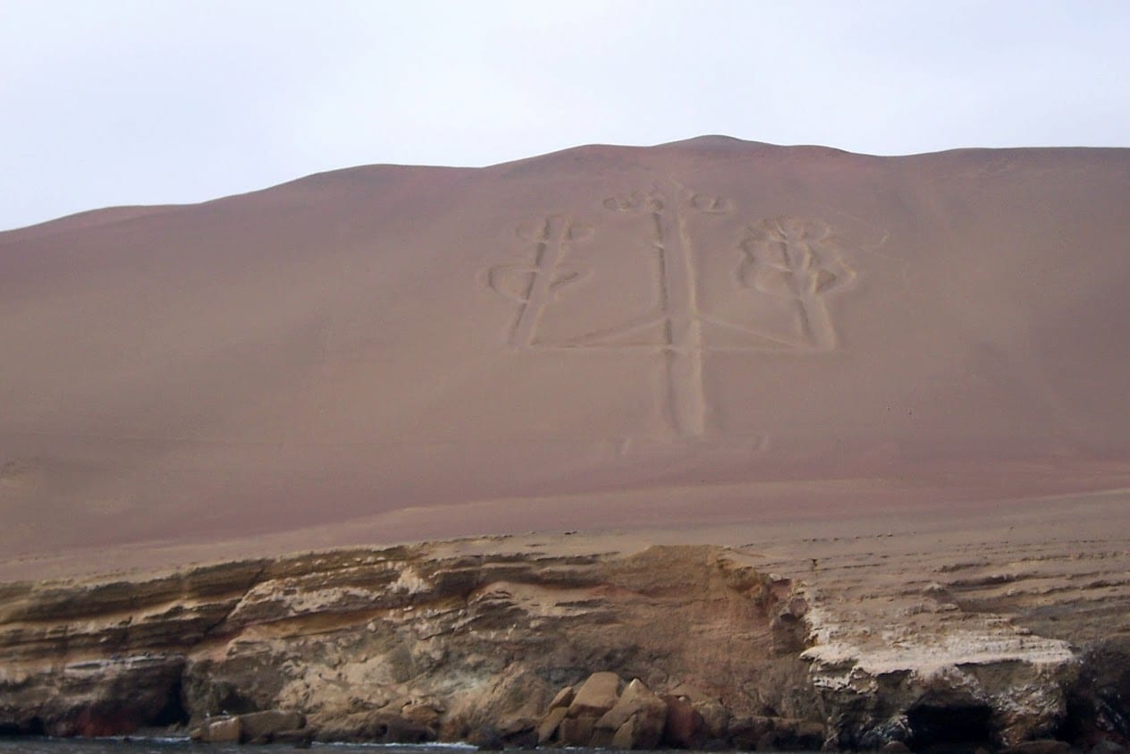 Mysterious candalabra in Peru