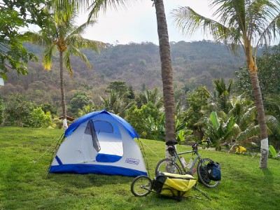 Camping whilst bike touring in El Salvador