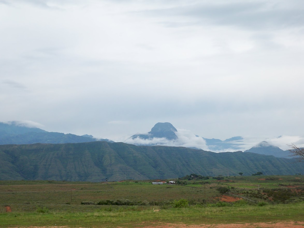 The countryside of Colombia Riding between El Bordo and El Remolino