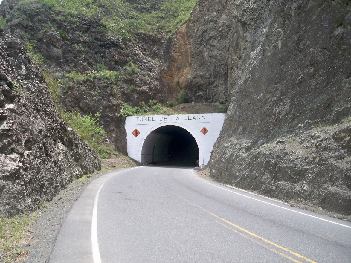 tunel de la llana in colombia