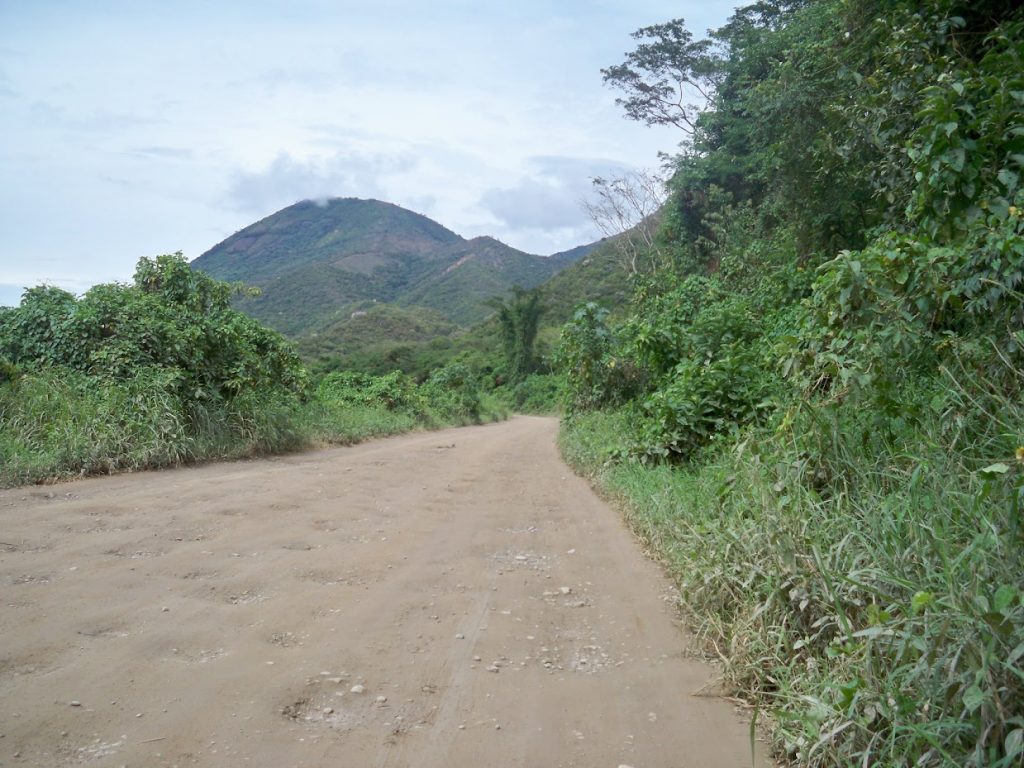 Cycling on unsealed roads in Peru