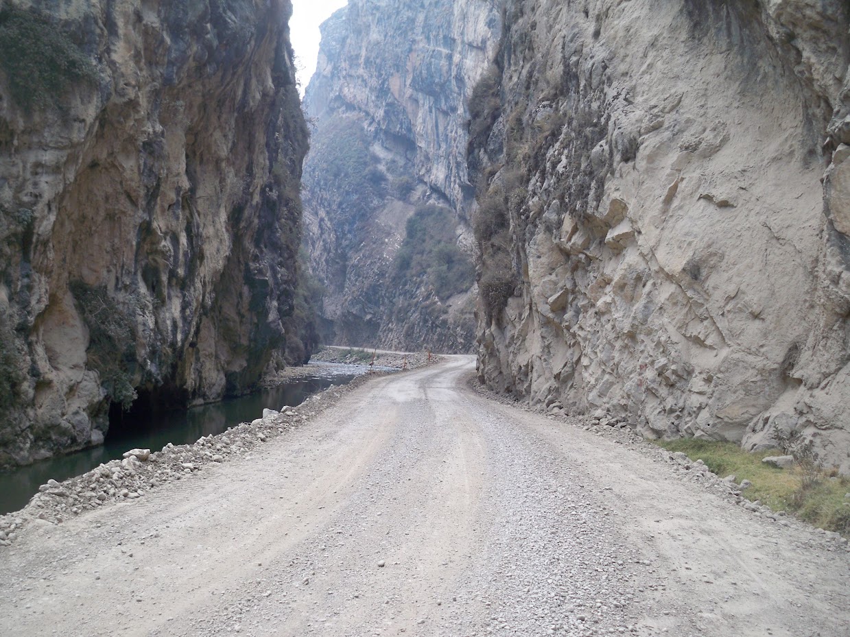 Cycling the unsealed road from Huallanca in Peru