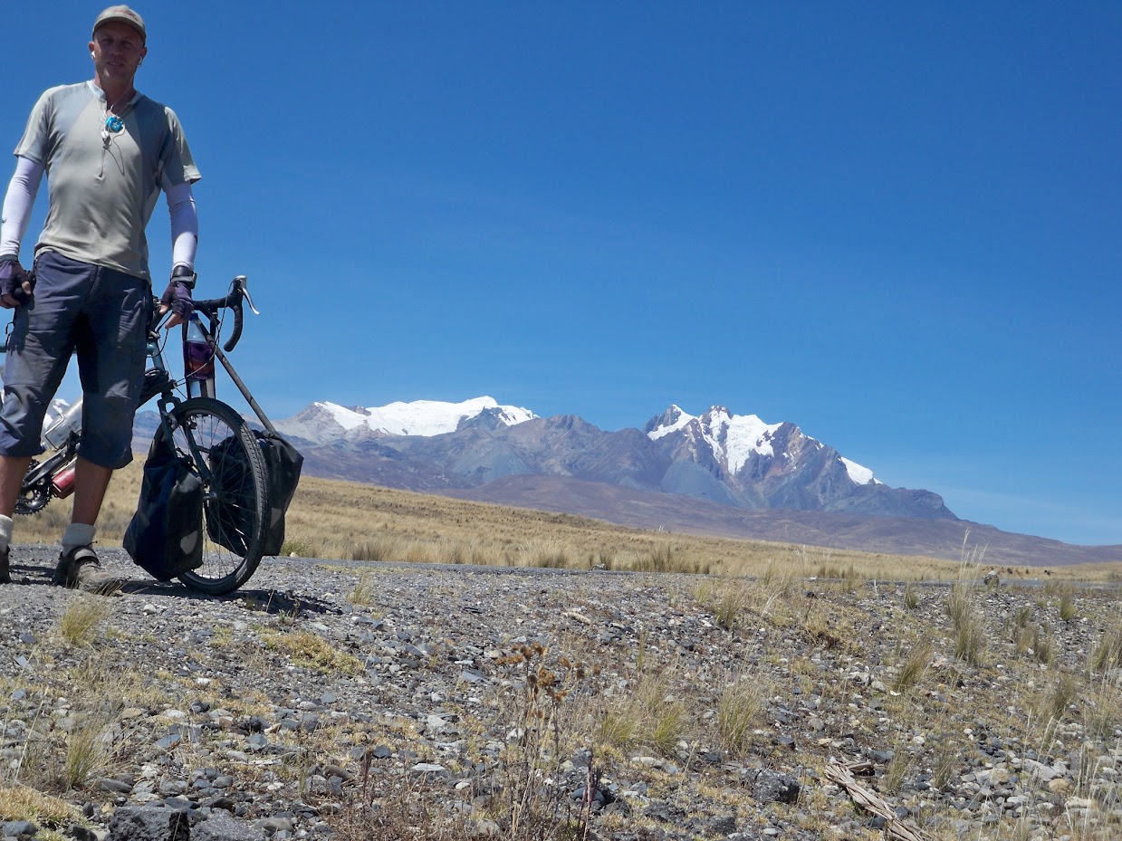 Dave Briggs bike touring through Peru