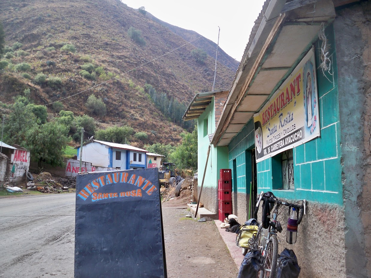 restaurant santa rosita in la esmeralda peru