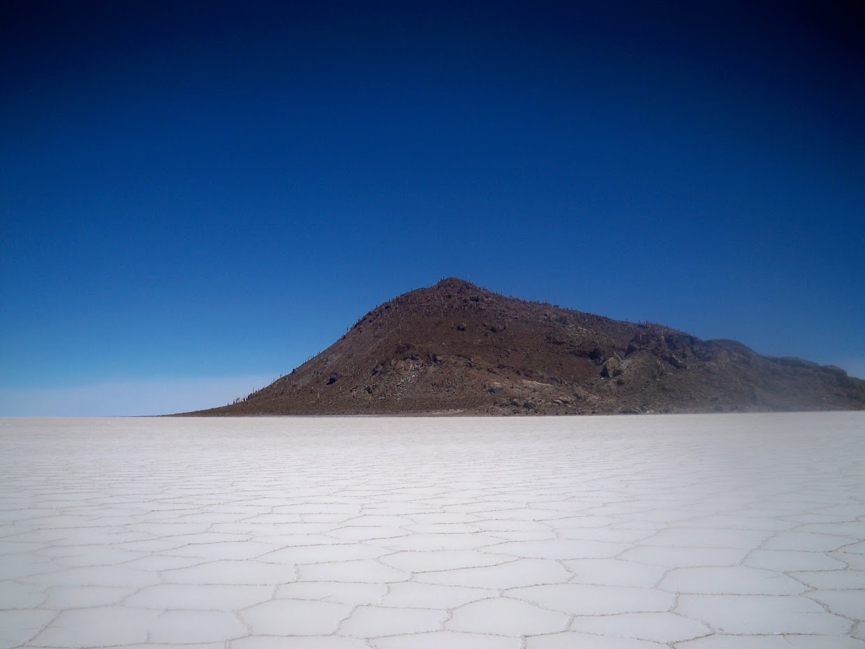 Isla de Pescado in Bolivia wild camping