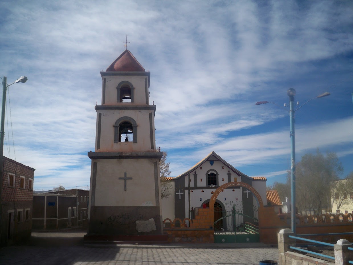 leaving Llica to La Isla on bicycle