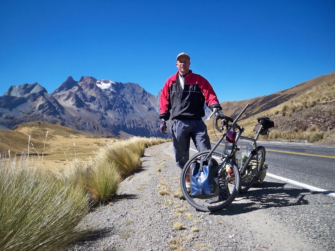 About Dave Briggs and the Dave's Travel Pages travel blog