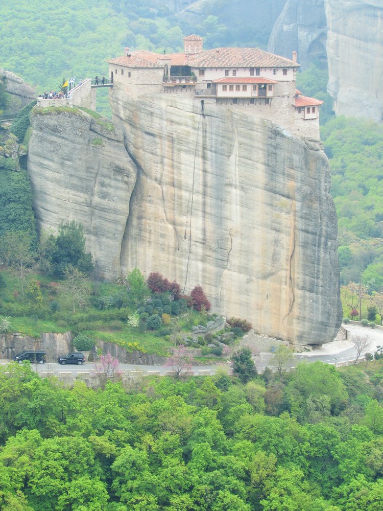 For more Meteora monastery photos, please check out the full article