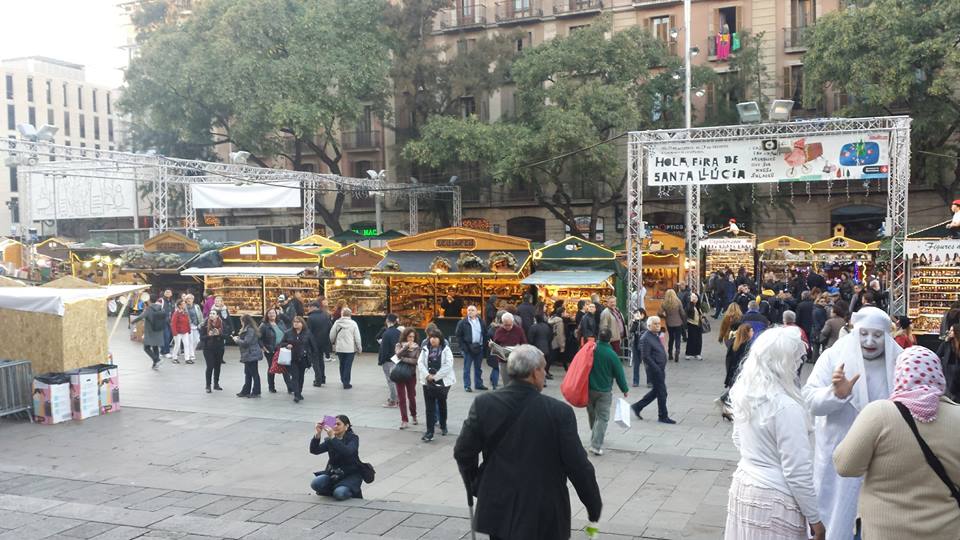 The Christmas Market in Barcelona opposite the Cathedral