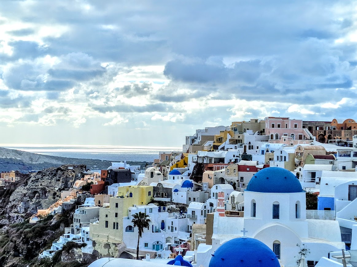 Walking into Oia along the hiking trail