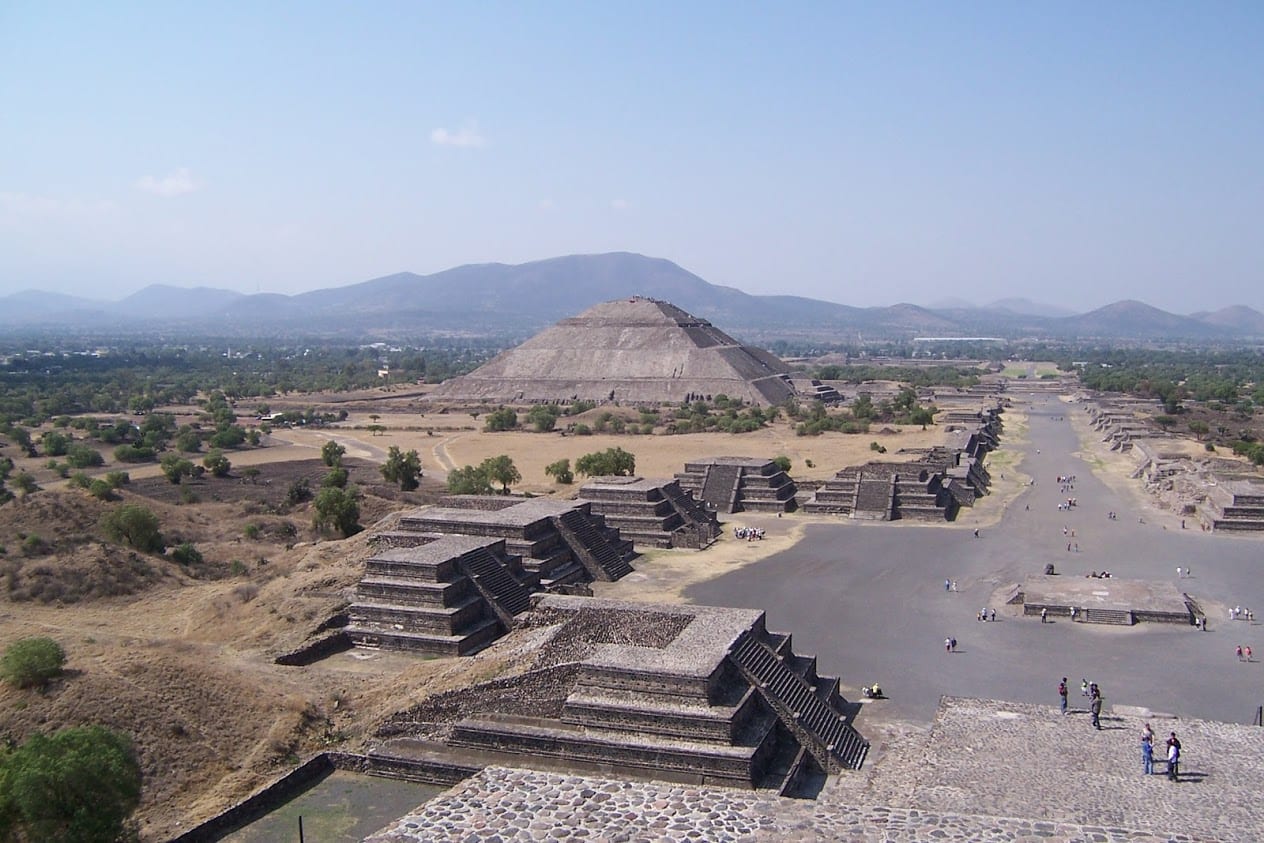 Walking around Teotihuacan in Mexico City