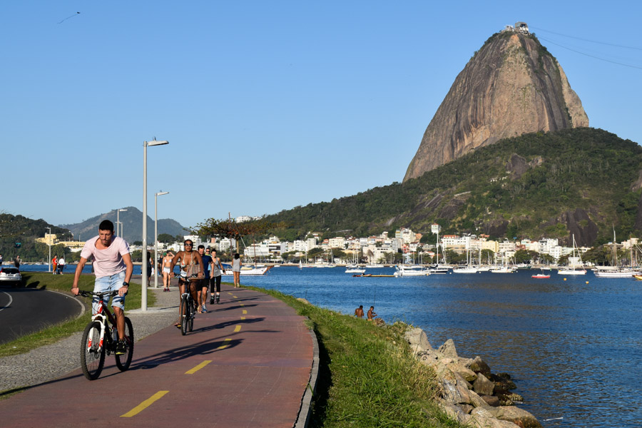 Cycling in Rio using the city bike hire scheme