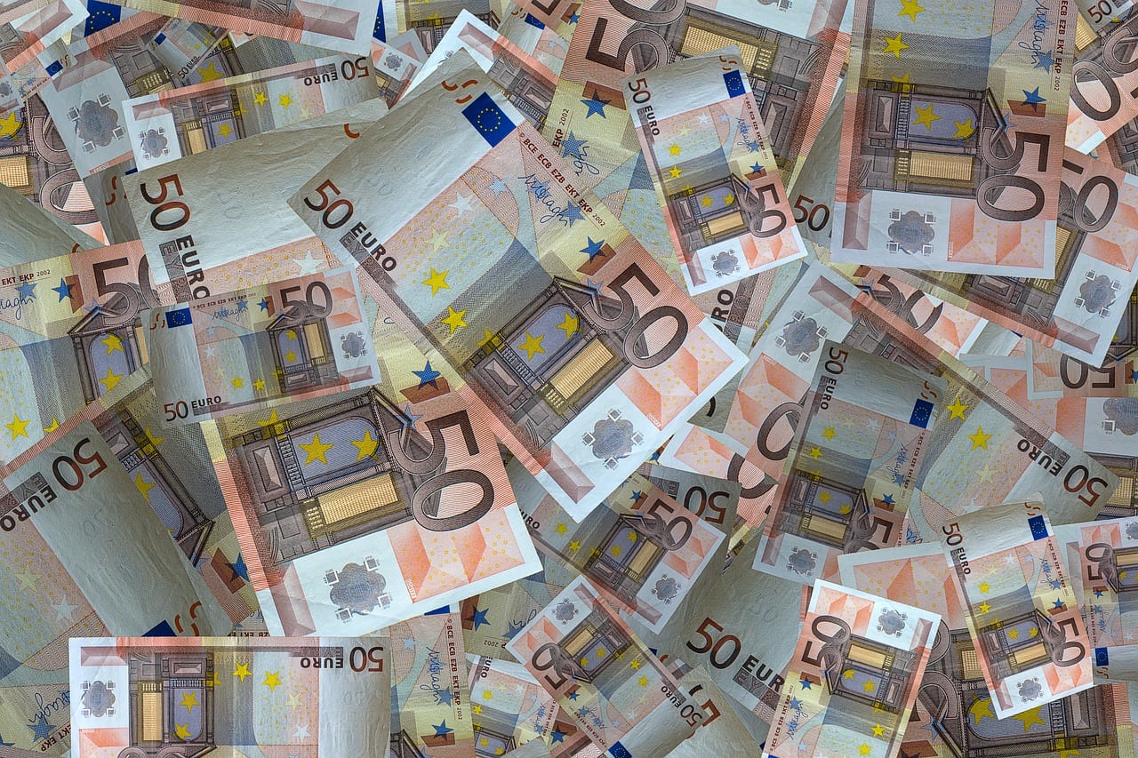 A guide to getting hold of your money in Greece