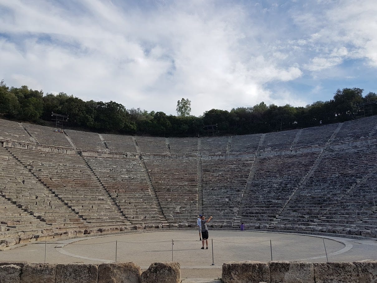 4-Day Tour of Mycenae, Epidaurus, Olympia, Delphi & Meteora