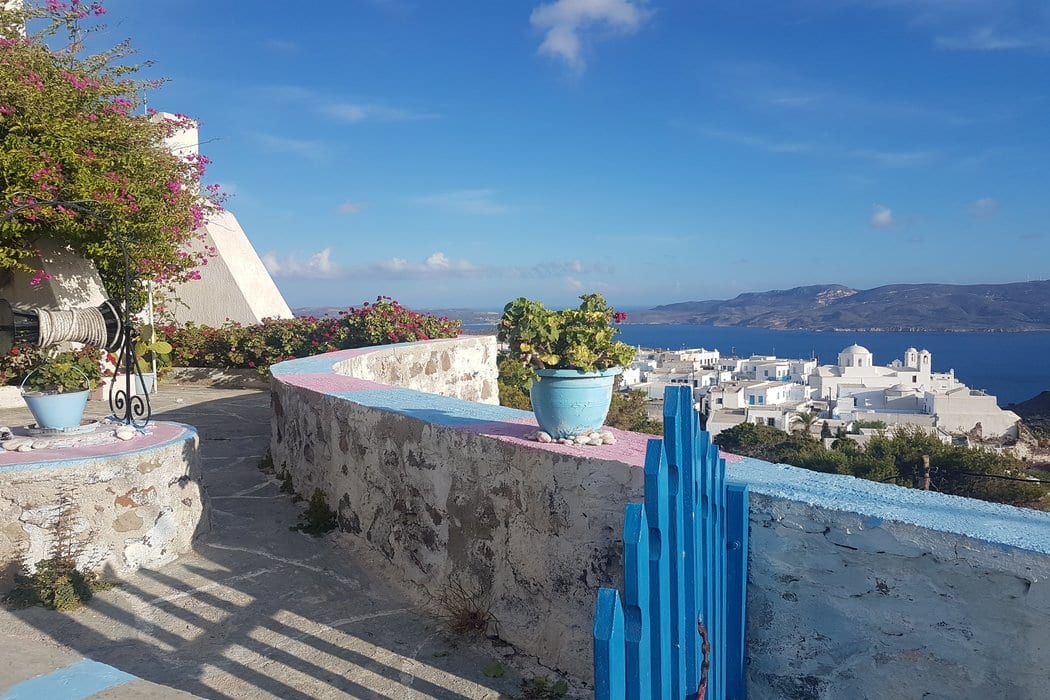 Milos Travel Guide - Essential information for your Milos holidays