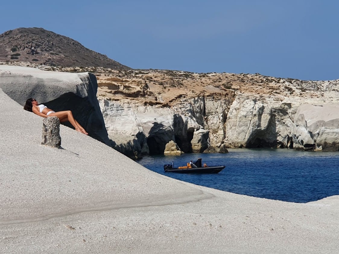 Finding the best Instagram spot in Milos Sarakiniko beach