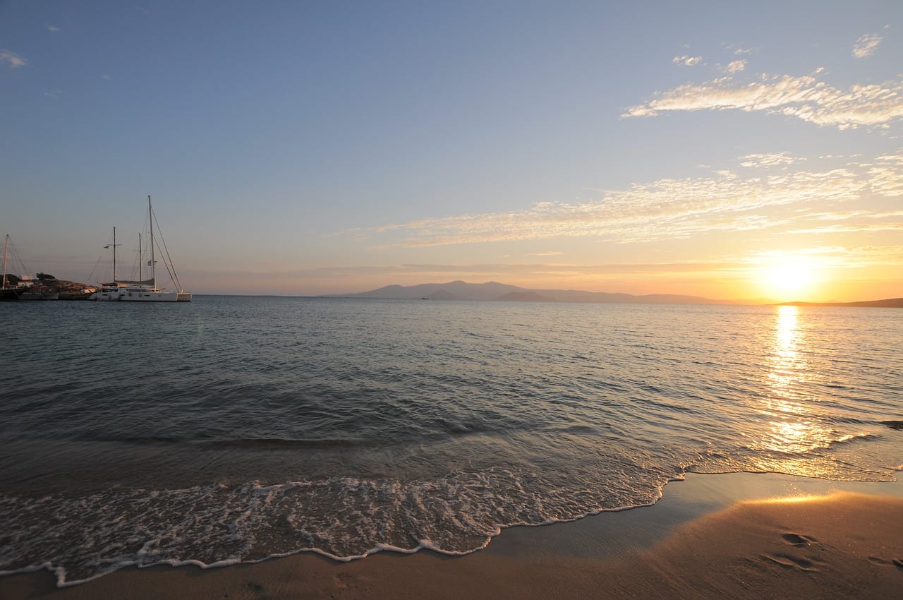 Naxos island Greece has dozens of beaches to choose from. Here' some suggestion of the best beaches in Naxos you should visit.