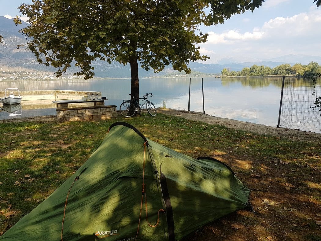 Camping in Ioannina by the lake