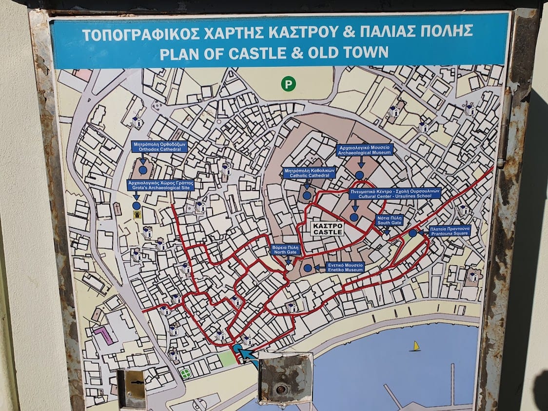 A useful map of Naxos town