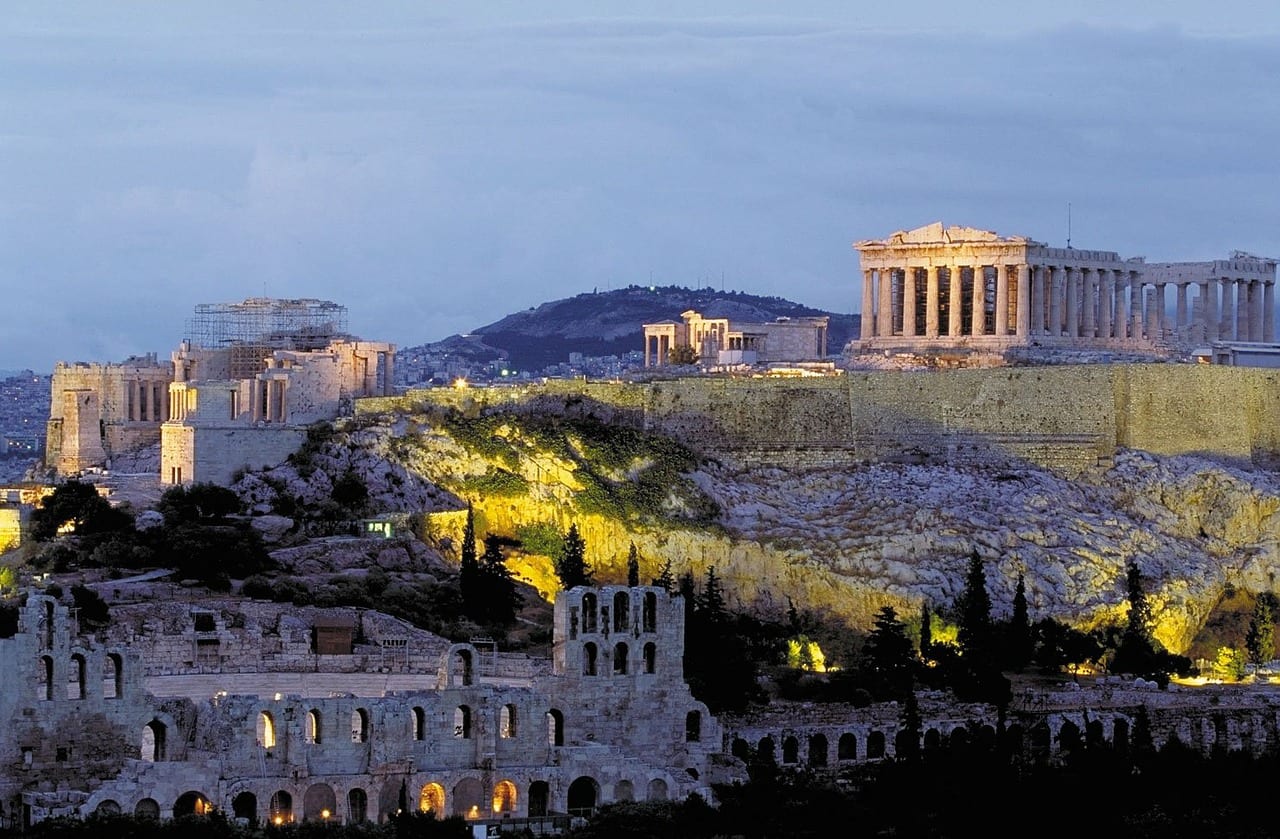 Acropolis guided tours in Athens are a great way to both see and understand the glories of Ancient Athens