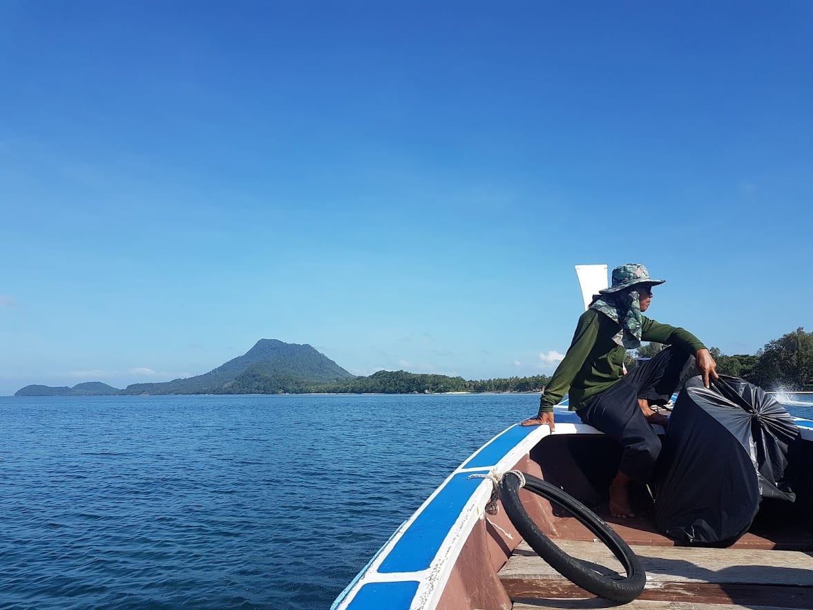 Arriving on Koh Jum on a longtail boat