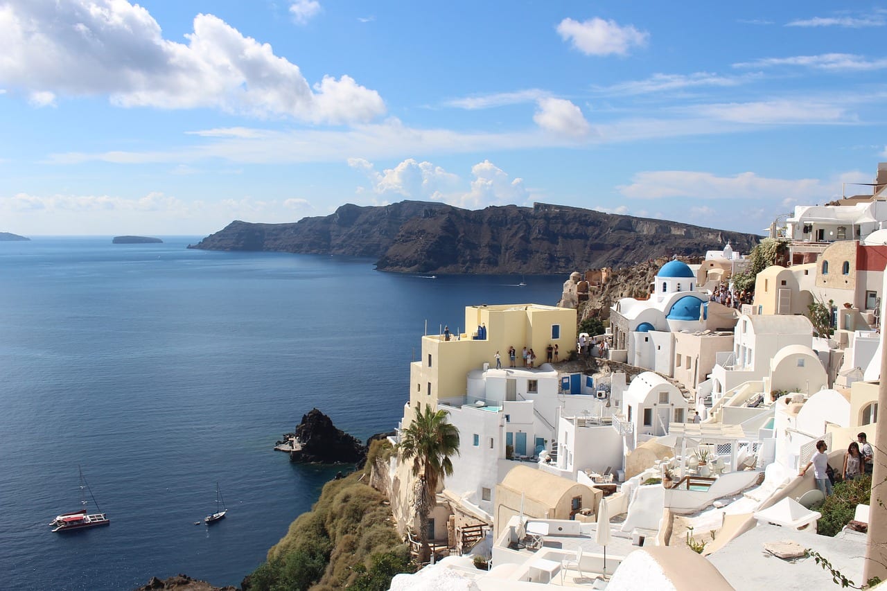 A Greek island hopping itinerary for 14 nights and 16 days.