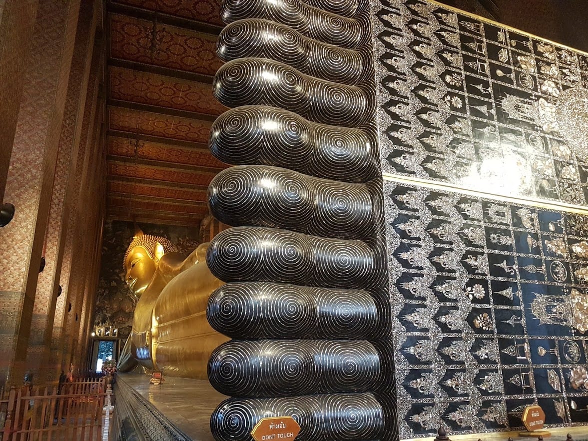 The reclining Buddha in Bangkok - this really has to be seen to be believed! 