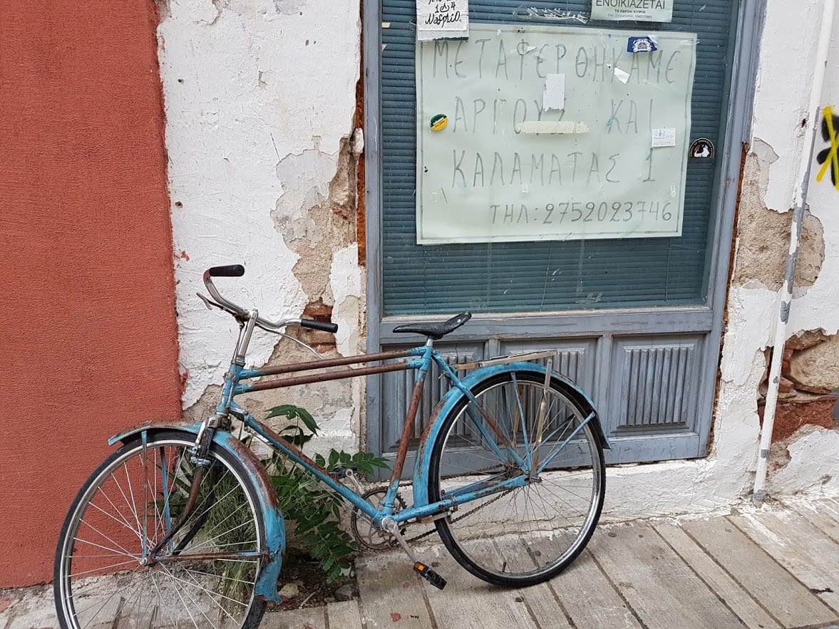 An old bicycle on the streets of Nafplio in Greece