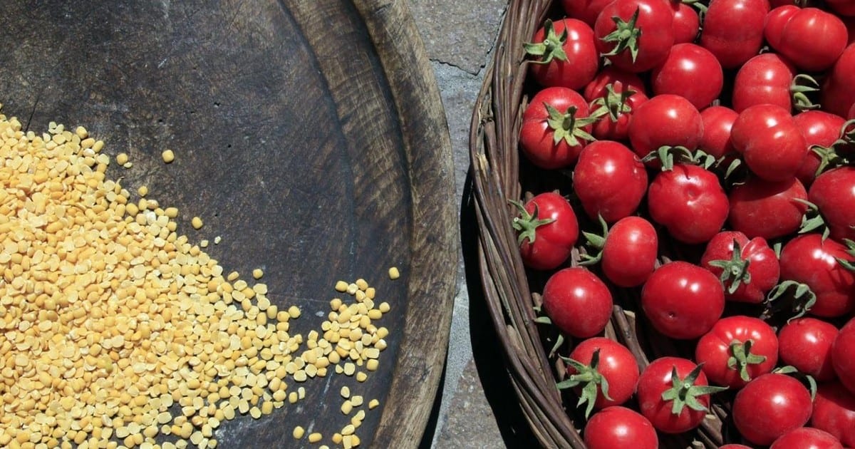 Megalochori Village Walk: Farm Food Tasting & Winery Tour
