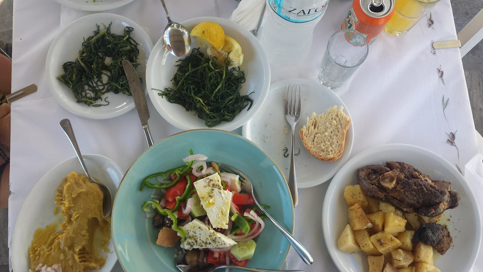 Eating a lovely Greek meal in Schinoussa