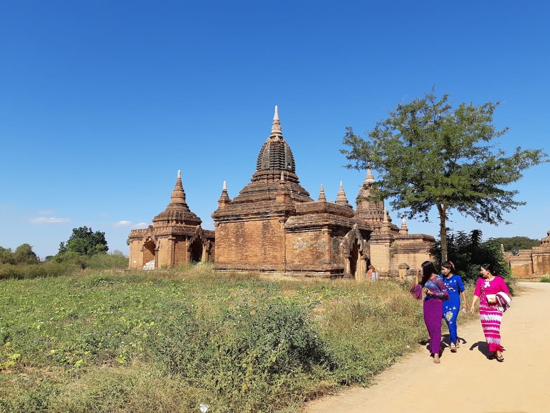 Visiting the temples in Bagan Myanmar