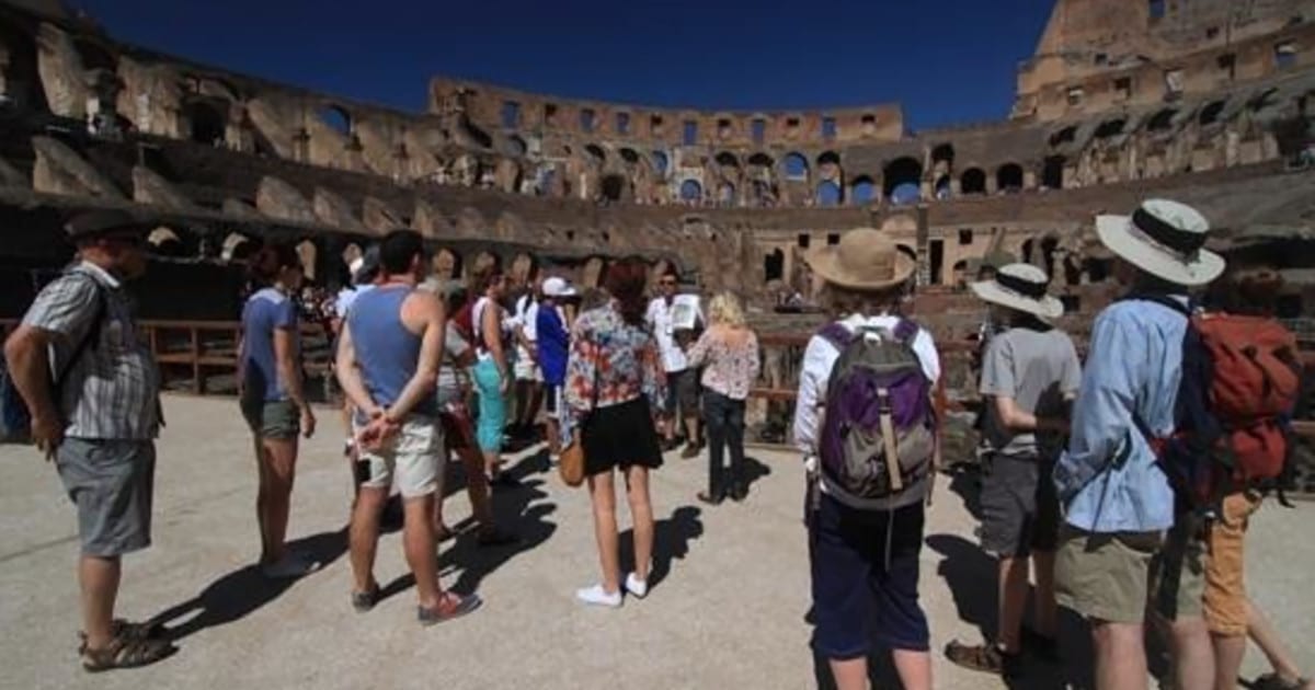 Colosseum Underground & Ancient Rome Tour (Guided tour – 3.5 hours)