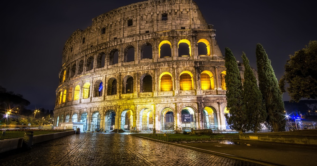 Colosseum by Night Tour (Guided tour – 2.5 hours)