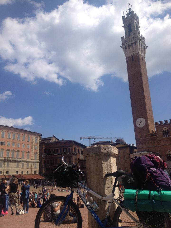 Cycling to Siena in Italy