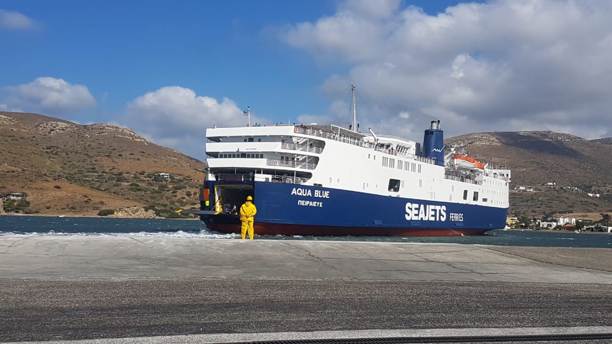 How to get from Athens to the Greek islands by ferry