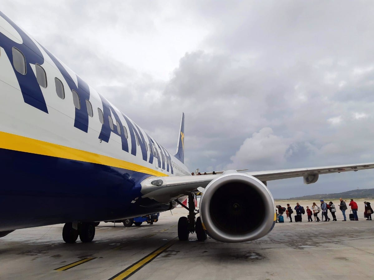Booking a budget airline like Ryanair makes travel to Greece a little cheaper
