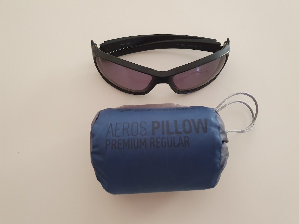 Aeros Pillow packed size