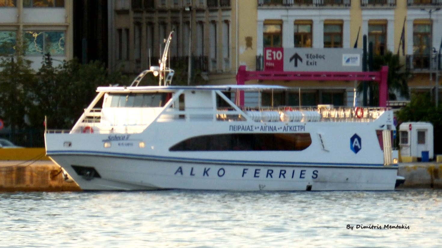 The tiny Alko Ferries vessel
