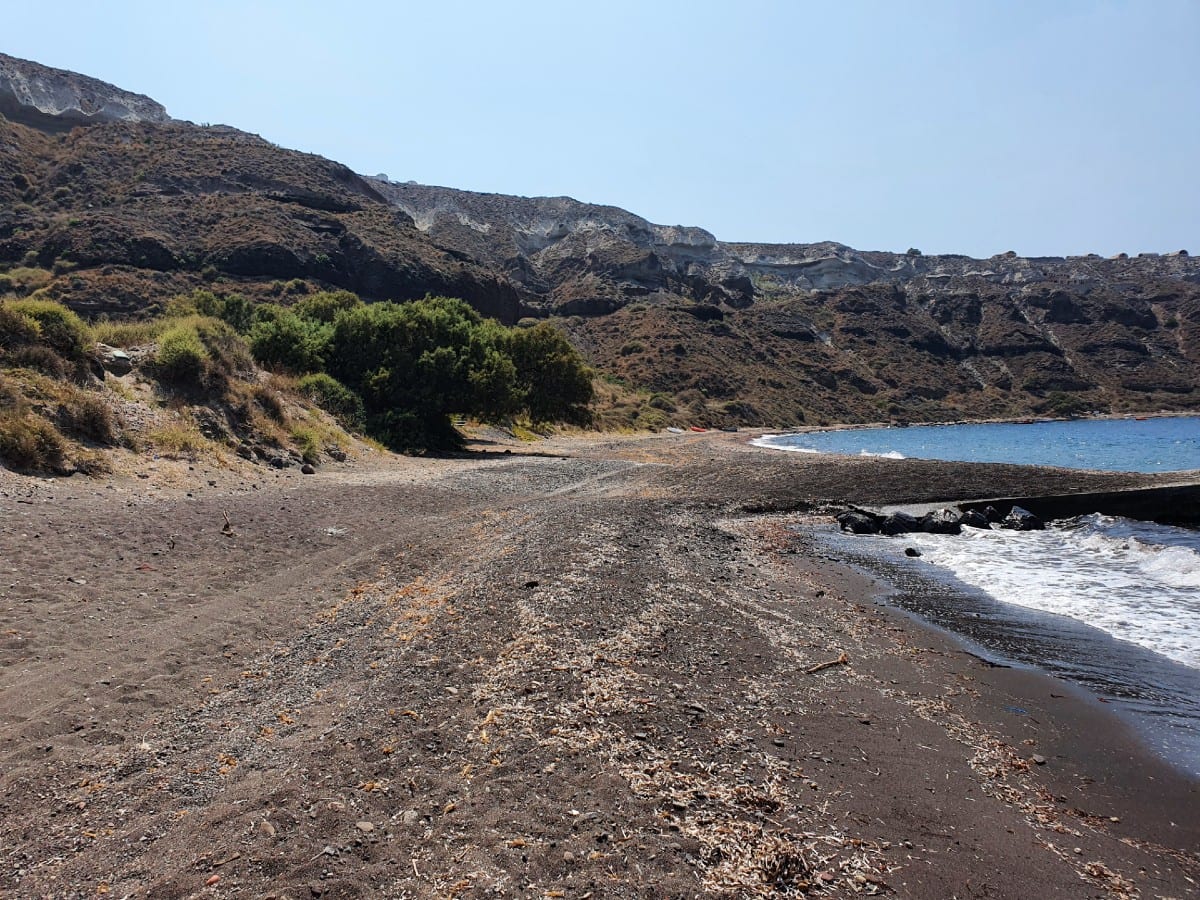 Gialos Beach in Santorini