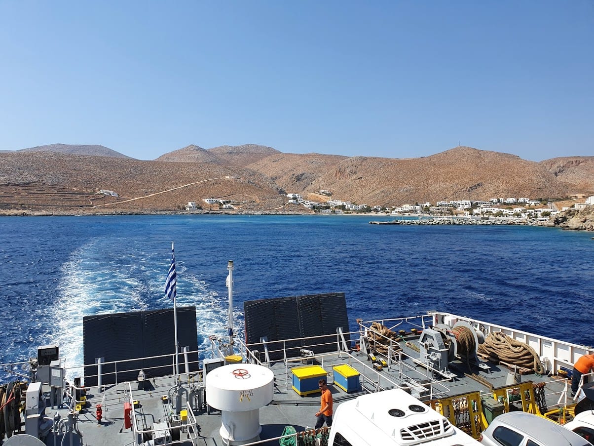 The ferry leaving from Folegandros and on its way to Kimolos in Greece