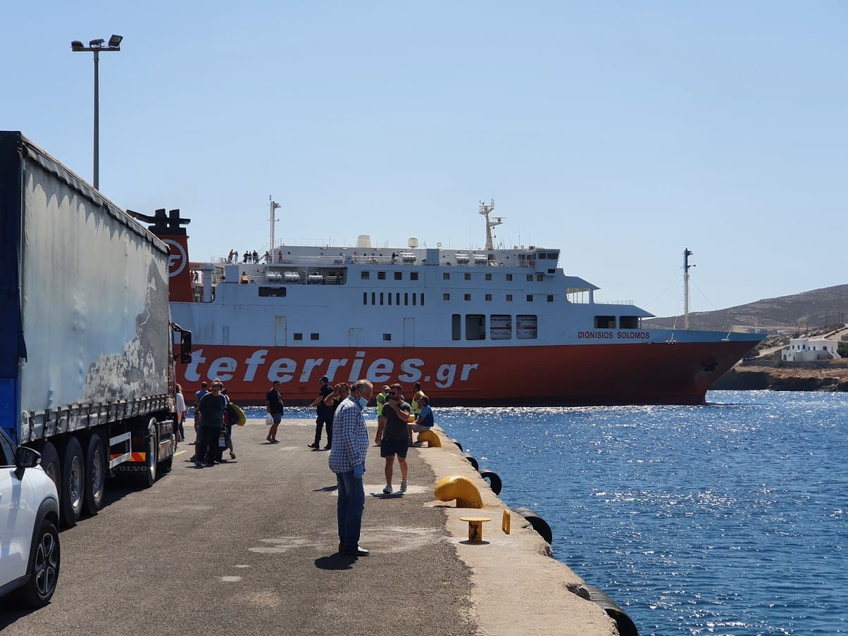 Taking the Zante ferries from Folegandros to Kimolos