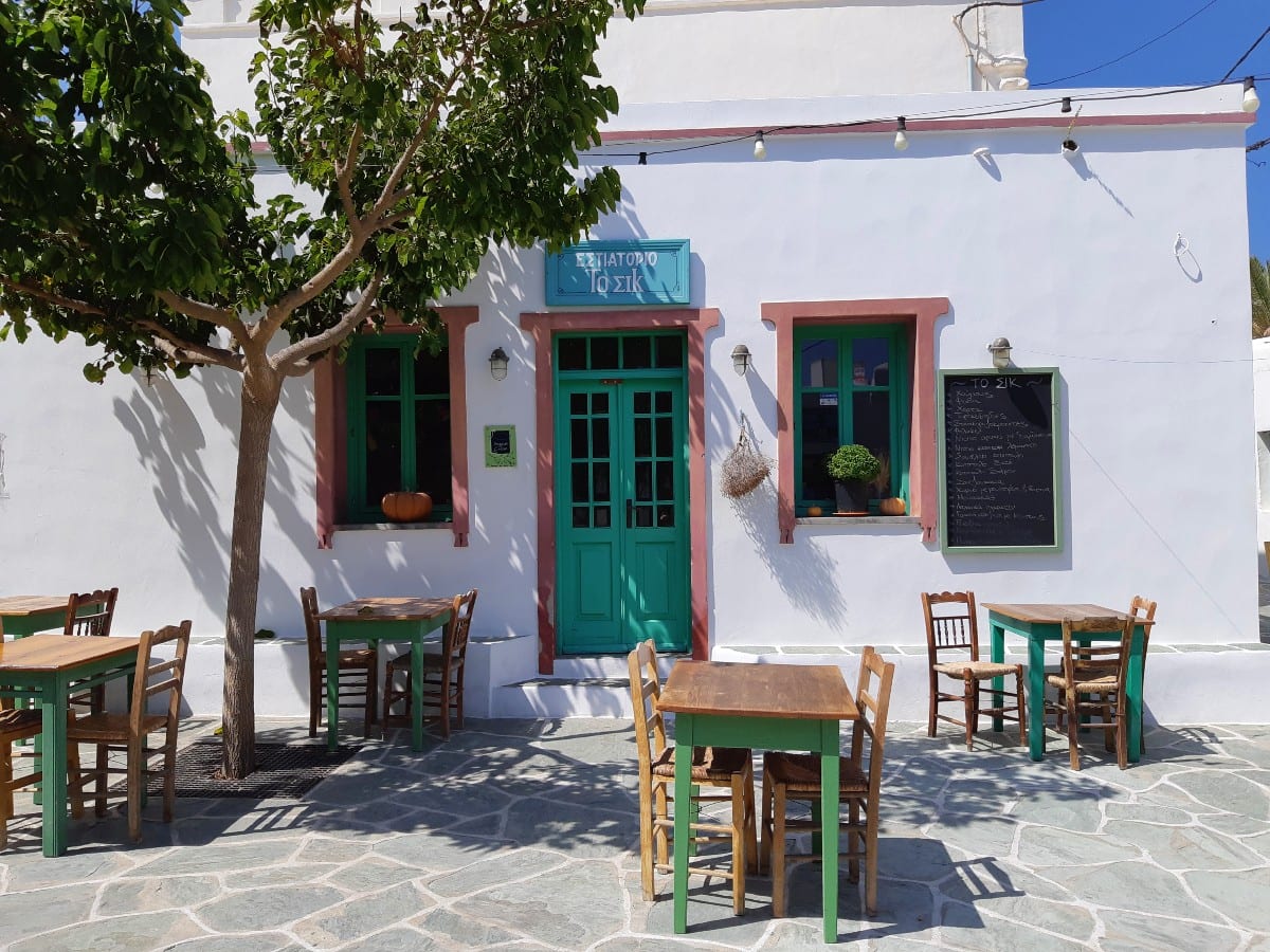 Sik taverna in Folegandros island