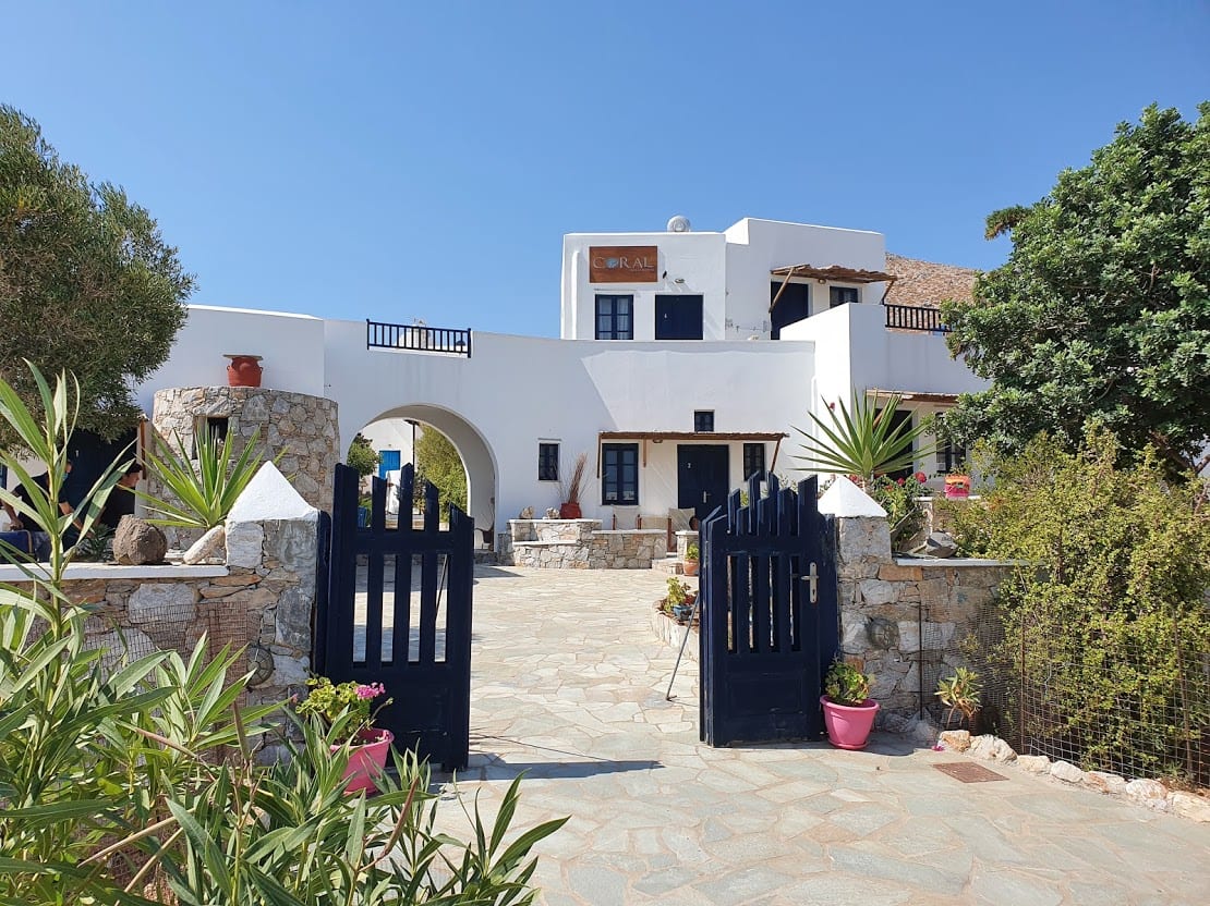 Coral Apartments in Folegandros