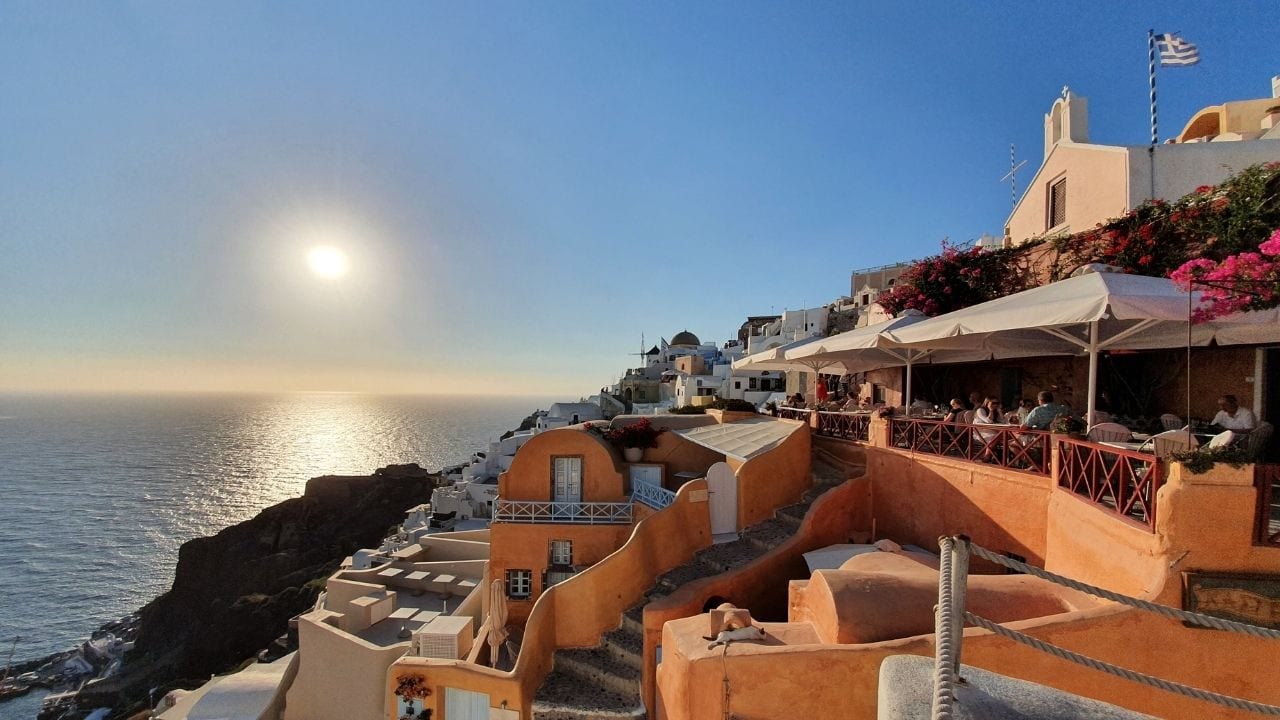 A travel guide to the Cyclades Islands in Greece