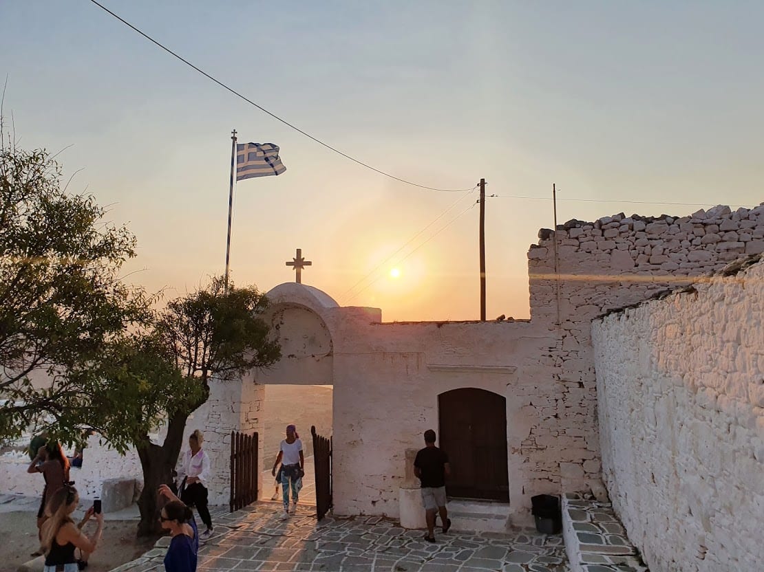 A good sunset spot in Folegandros