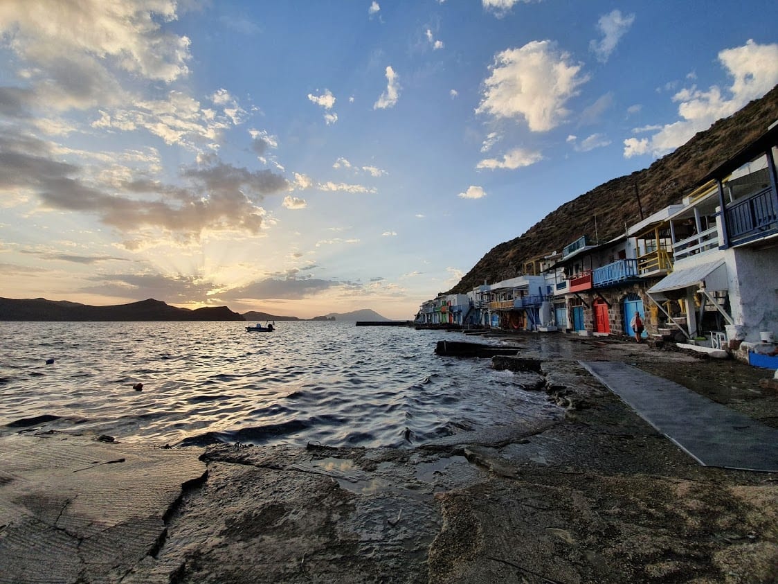 Seeing a sunset in Klima in Milos