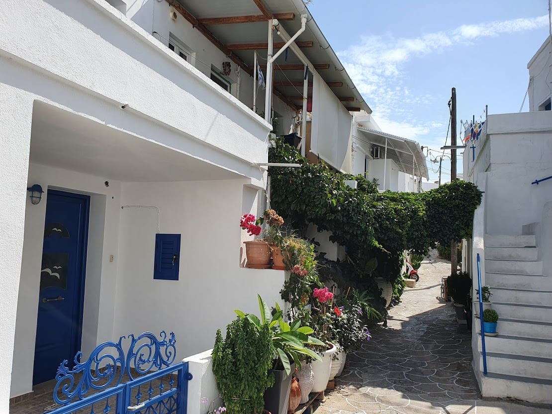 Walking through the main town of kimolos island