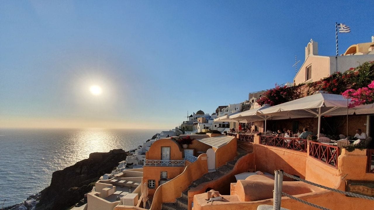 How to get to other islands close to Santorini