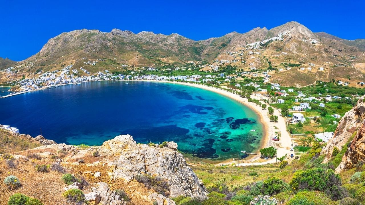 How to travel to Serifos island from Milos in Greece